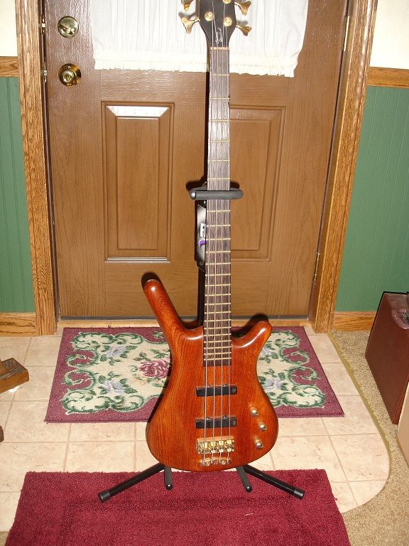 FS BASS GEARWarwick guitar, ashdown mag amp head, swr goliath 4x10